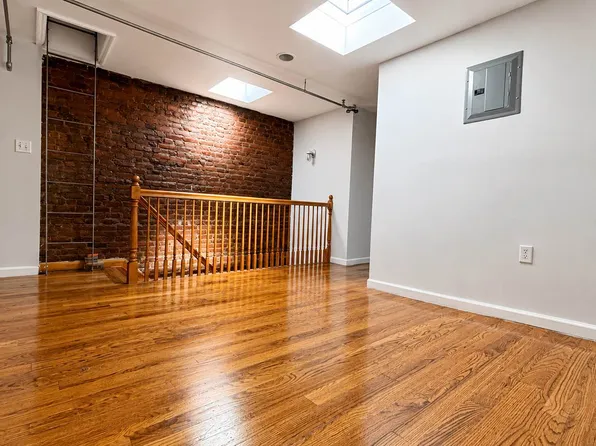 821 Greene Avenue image 1 of 8