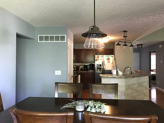 3rd image of 2857 Lauren Meadows Dr