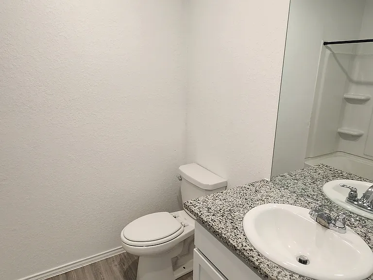 2815 Charpak Dr — Photo 11