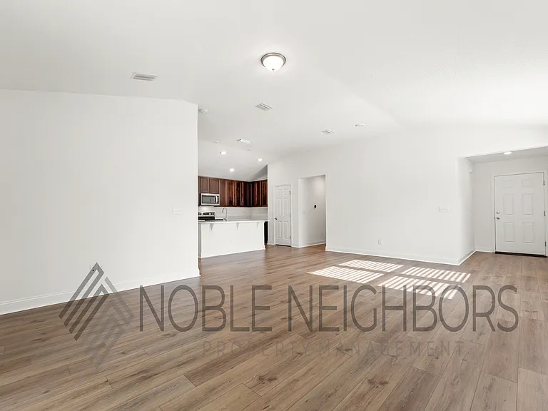 2907 Lucille Ln Middleburg FL
Noble Neighbors Property Management