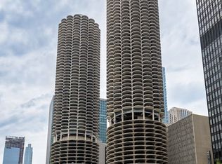 300 N State St, Chicago, IL 60654