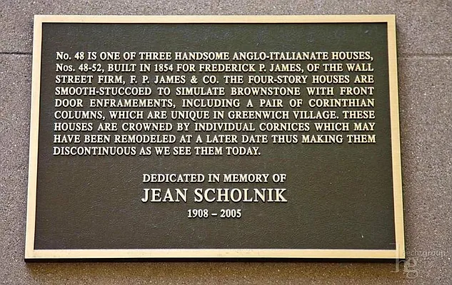 Sold by Hecht Group | media 13