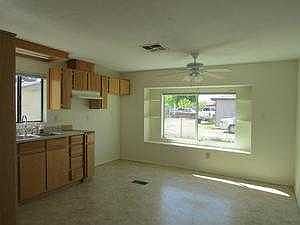 kitchen/dining area