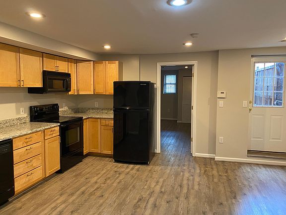 Kitchen w/Open Dining