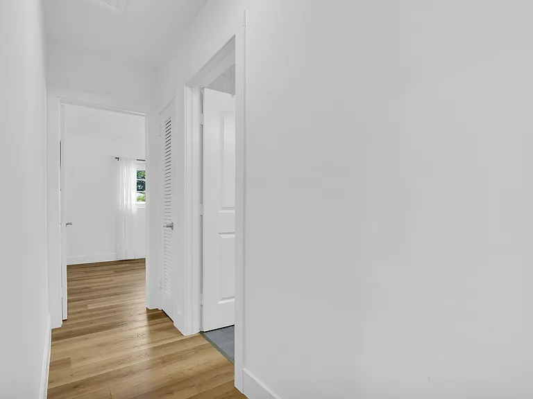 701 Appleby St — Photo 32