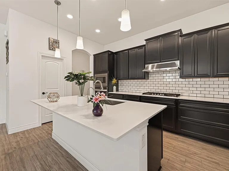 7319 Woodlark Ridge Dr — Photo 17