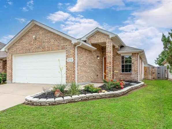 2112 Ingrid Ln, Fort Worth, TX 76131