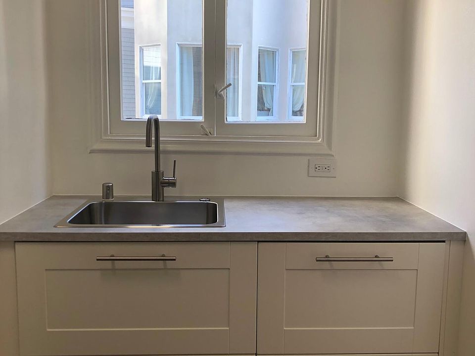 1st image of 1329 Clay St APT 4