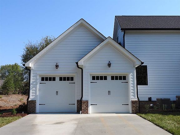 3rd image of 5004 Grove Park Ct NE Lot 1