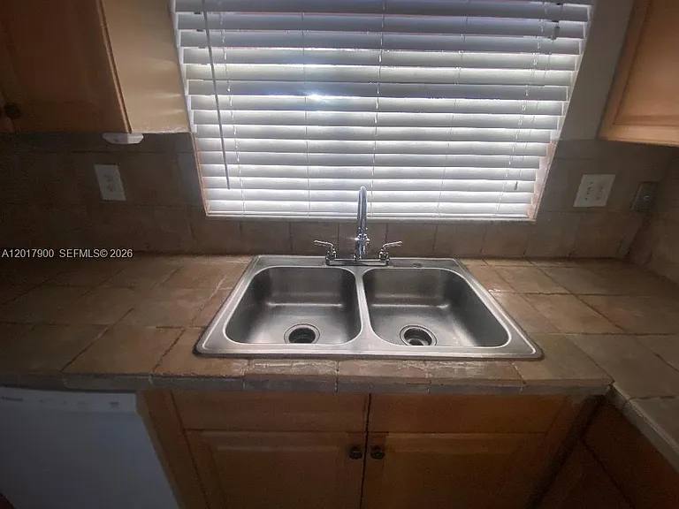 11447 SW 33rd Ln — Photo 16