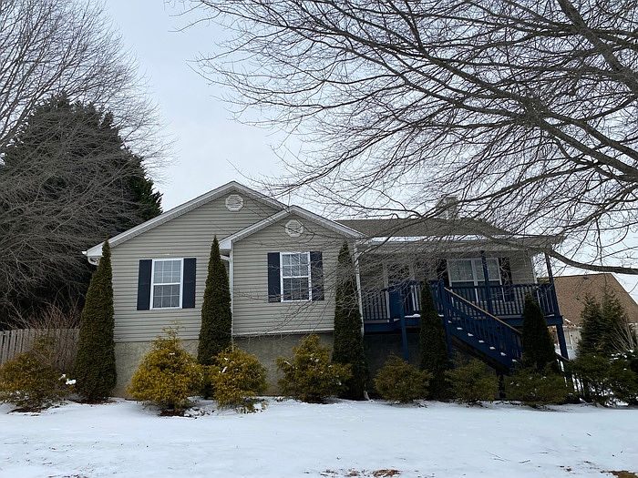 1st image of 106 Eden Glen Ct