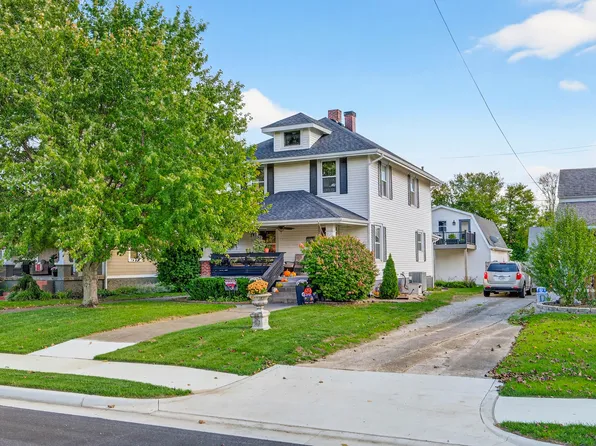 727 W 2nd St, Seymour, IN 47274