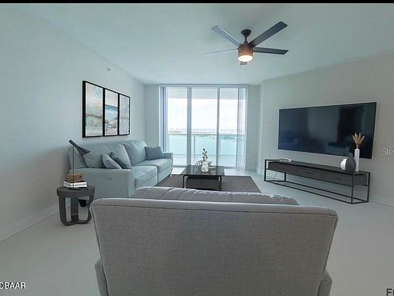 4th image of 241 Riverside Dr Unit 2206