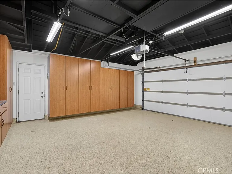32201 Sea Island Dr — Photo 37