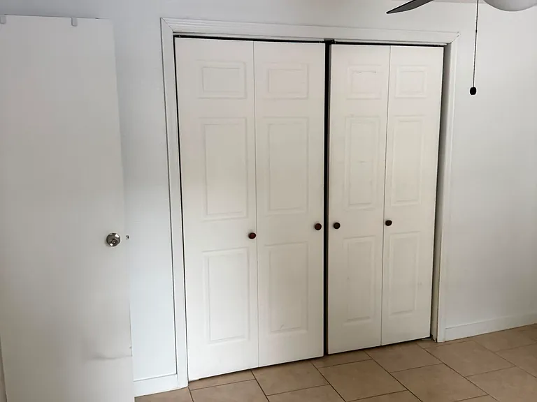 9524 W Hamilton Ave — Photo 5