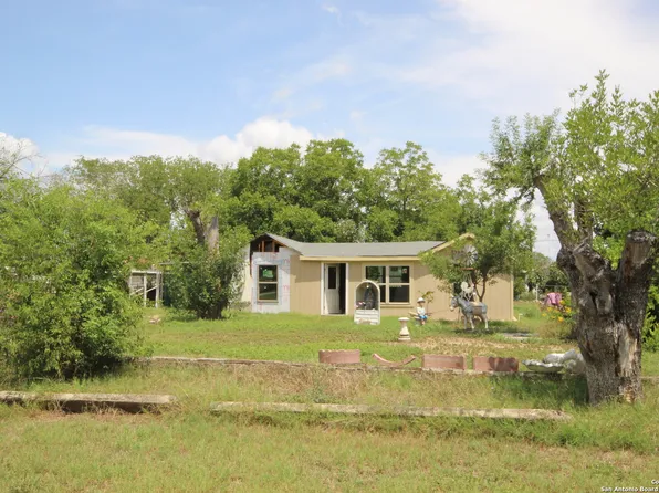15911 BREWSTER ST, LaCoste, TX 78039