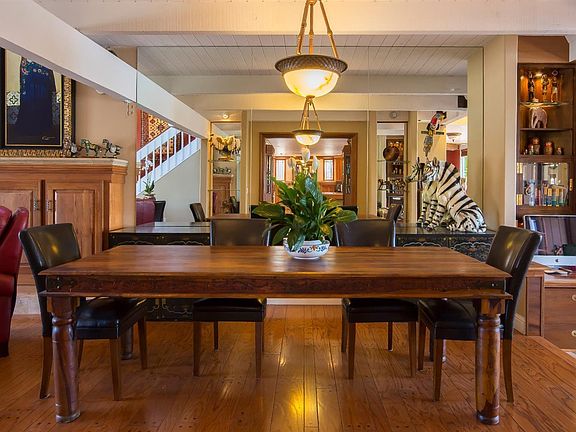 2nd image of 388 Riviera Cir
