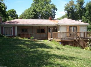 651 Henry Ave, Wellsville, OH 43968