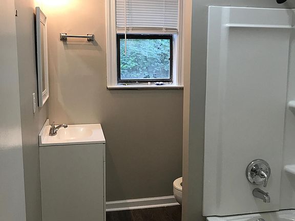 4th image of 2506 E 10th St #1