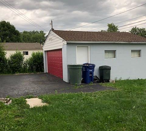 5th image of 1630 Brentnell Ave