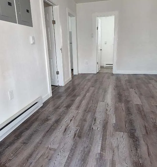 1100 Pine Ave #5 — Photo 10
