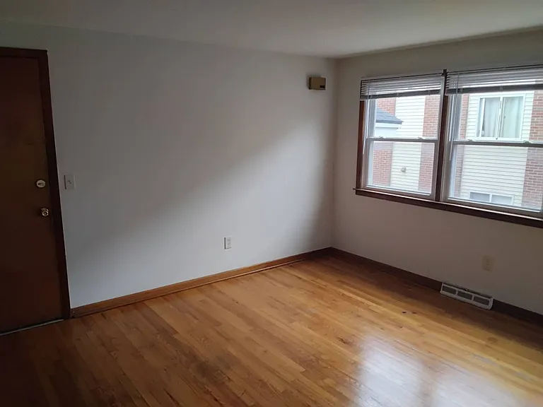 138 Polk Street — Photo 25