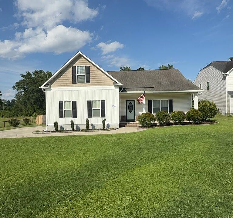 1st image of 144 Backfield Pl
