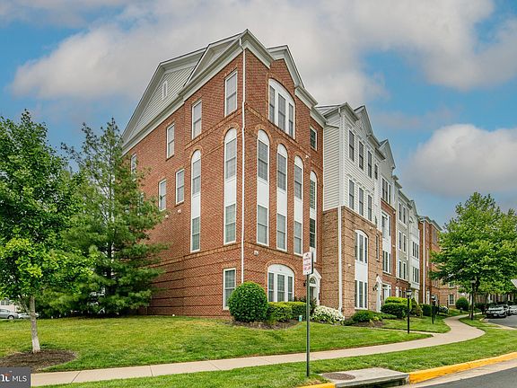 2nd image of 14798 Potomac Branch Dr #450A