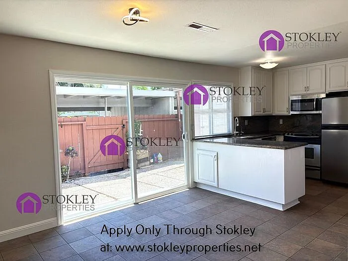 4451 Seminole Way — Photo 4