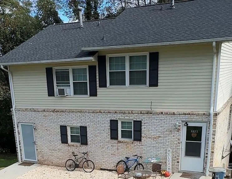 **COMING SOON Spacious 3 Bedroom / 2 Bathroom Home in Desirable Southwest Roanoke County 24018**