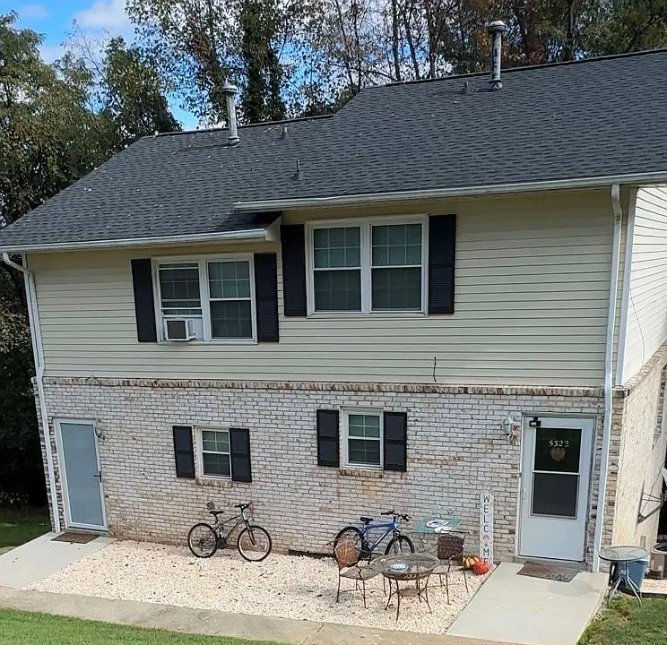 5320 Carolyn Cir #MAIN