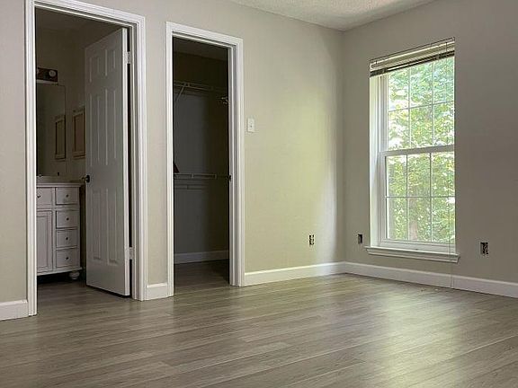 2nd image of 1507 Lincoln Way APT 201