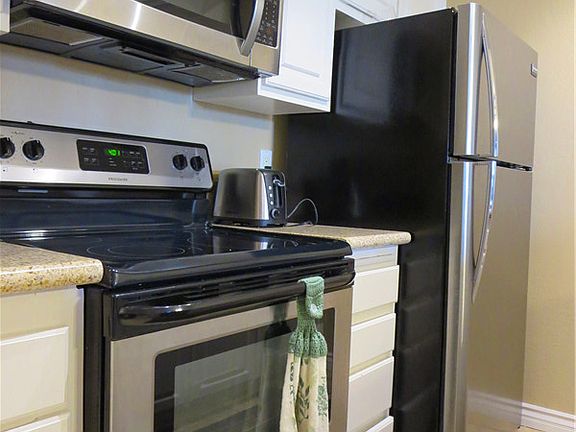 5th image of 999 N Pacific St Unit G112