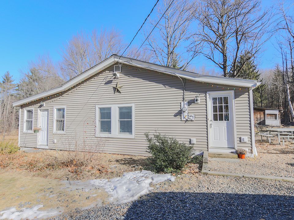 1st image of 129 Pleasant St