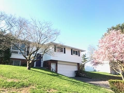 5th image of 1608 W Lincolnwood Pl