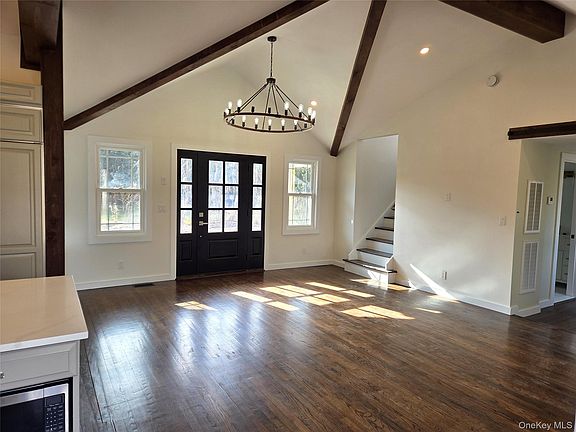 4th image of 85 Lewis Rd