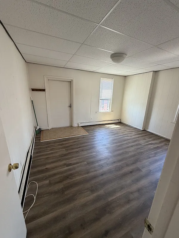 Building Photo - 1526 W Ritner St #2