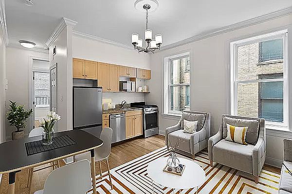 1st image of 207 W 11th St APT 5a
