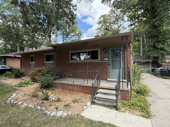 1018 Western Dr, Ann Arbor, MI 48103