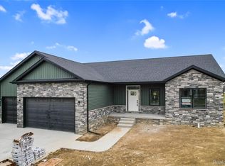 9033 Copper Ridge Dr, Davison, MI 48423