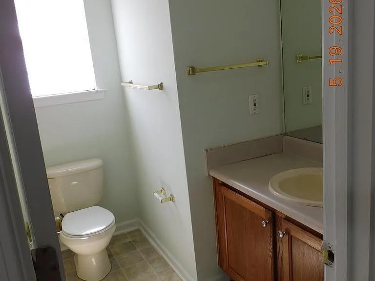 120 Chadwyck Cir — Photo 4