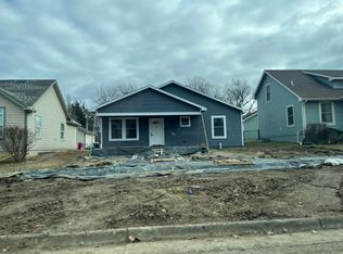 220 SW Elmwood Ave, Topeka, KS 66606