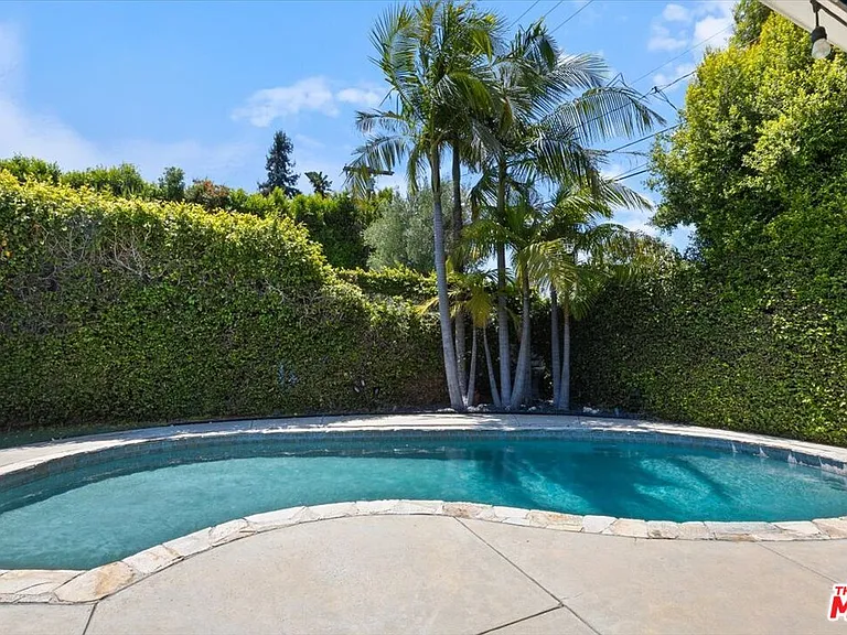 14041 Roblar Rd — Photo 43
