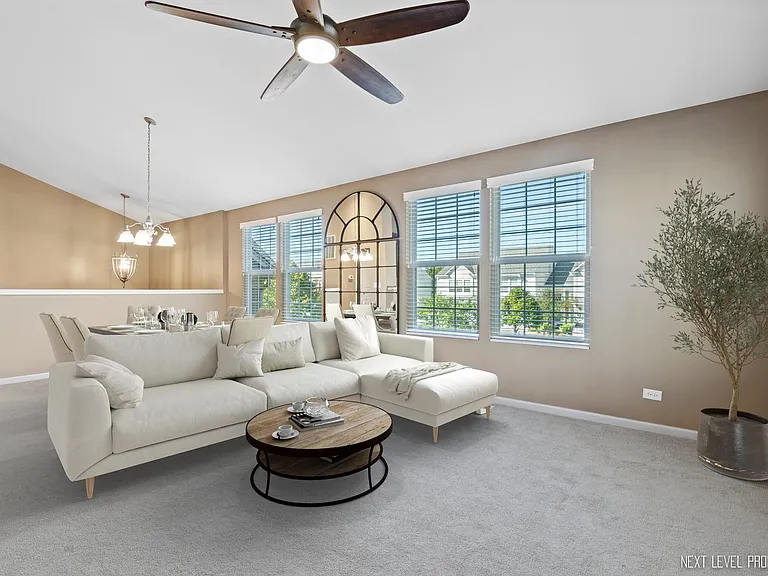 260 Devoe Dr — Photo 4