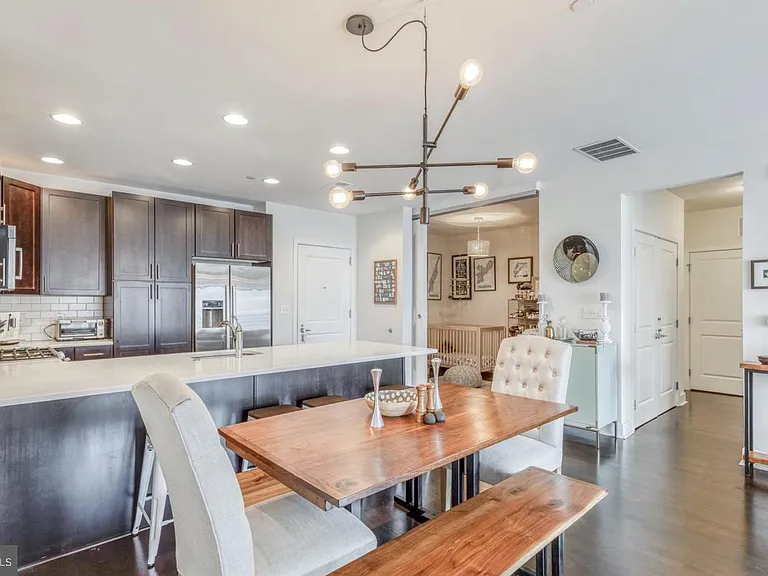 600 S 24th St #304 — Photo 8