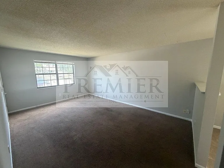 300 W Montgomery St #1 — Photo 4