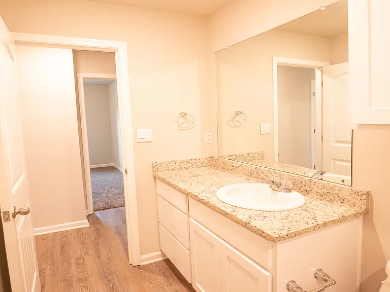 5388 Greenridge Ln — Photo 18