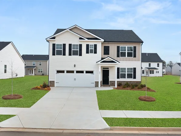 13 Woodbrook Trl, Newnan, GA 30265
