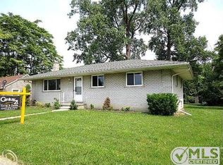 27600 Joy Rd, Livonia, MI 48150