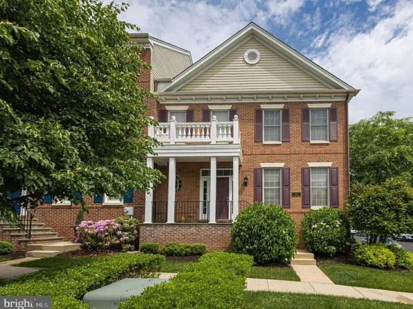 146 Yeates Aly, Newtown, PA 18940